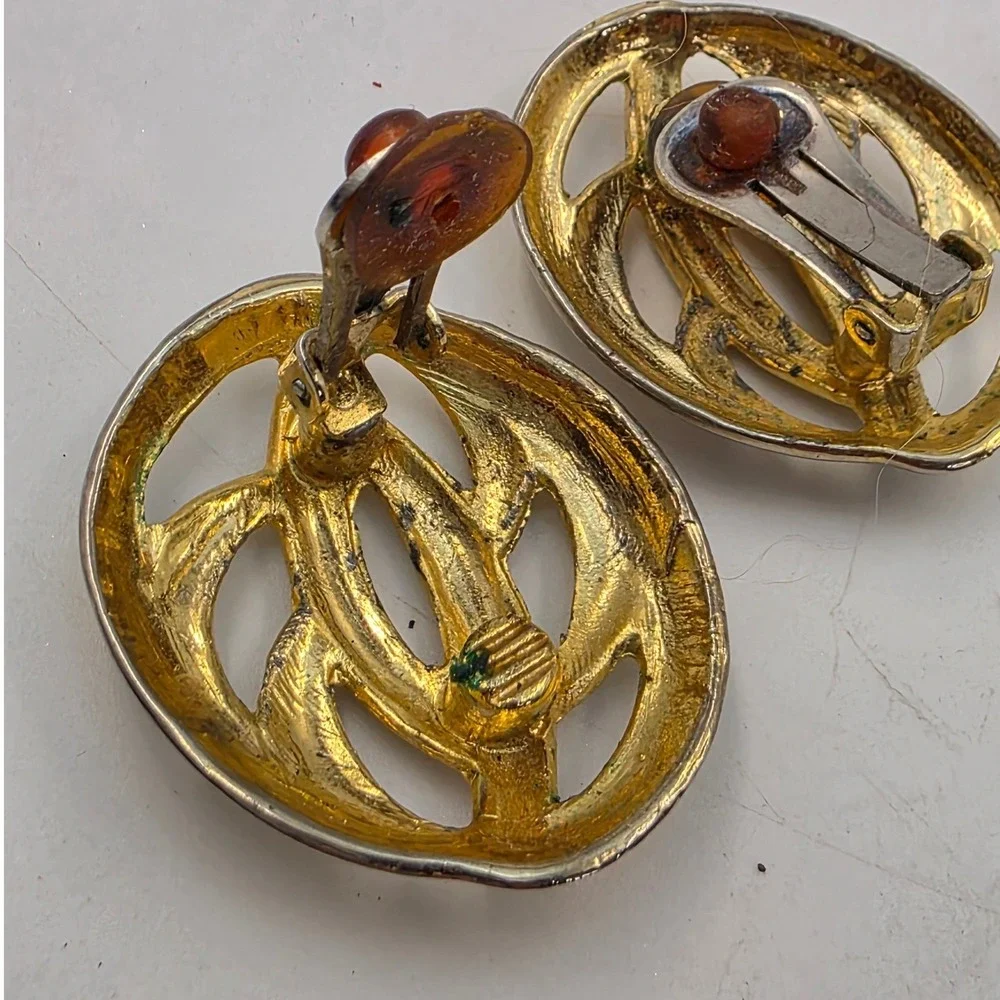Vintage Gold Tone Abstract Openwork Oval Clip On Earrings Statement Jewelry
